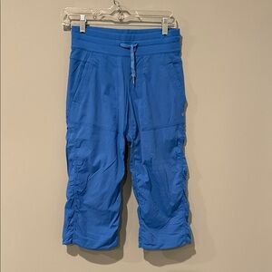 Lululemon dance studio crop